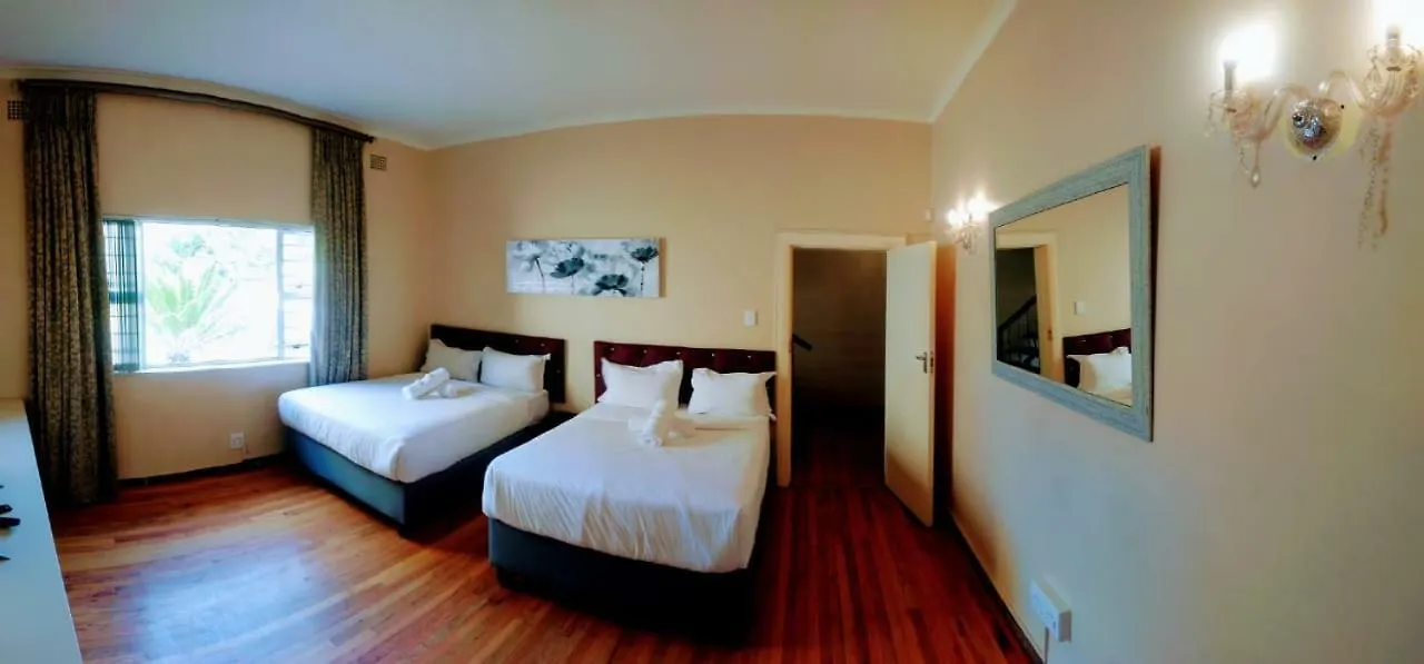 Lacasa Bellville Guesthouse Città del Capo 3*,  Sudafrica