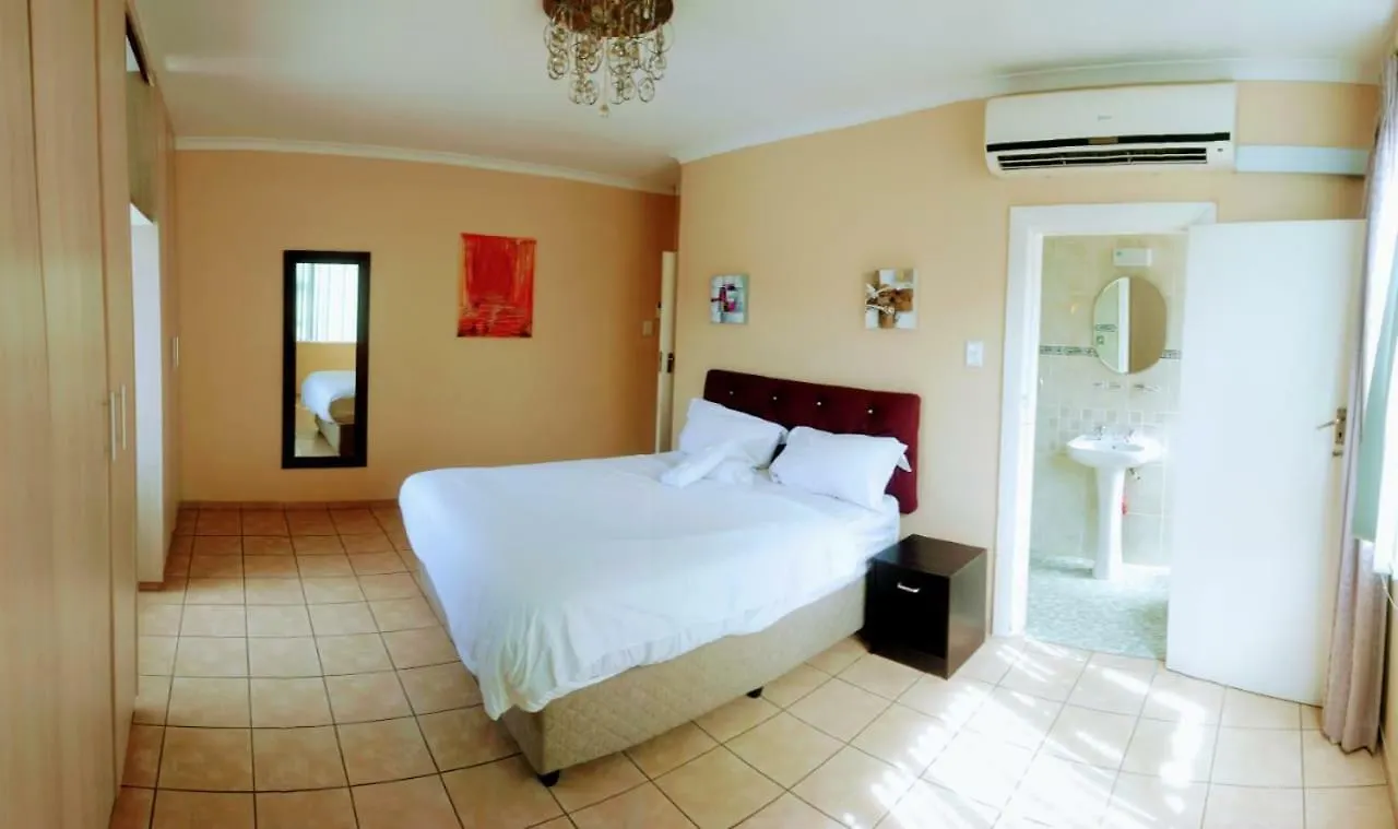 Lacasa Bellville Guesthouse Città del Capo Sudafrica